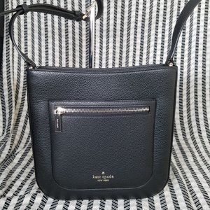 MAKE AN OFFER Kate Spade Top Zip leila crossbody Pebble Leather New With tag